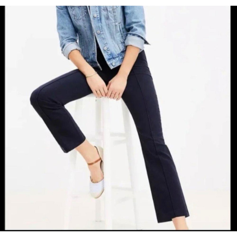 NWT Ann Taylor High Rise Kick Crop Navy Pants‎ Size 12 Petite